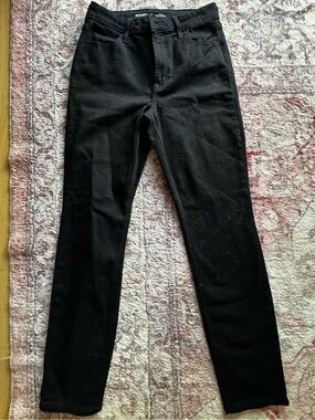 Old Navy high rise was straight Black Jeans